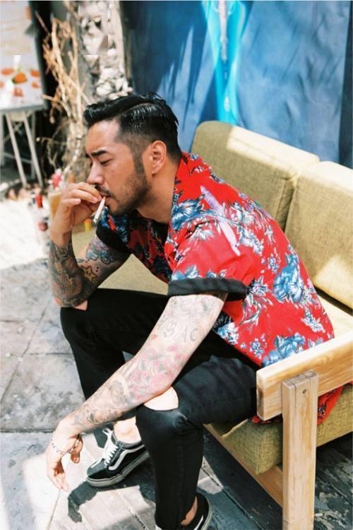 害怕印花一旦穿不好,就成了流氓痞子黑社会,凶神恶煞还油腻.