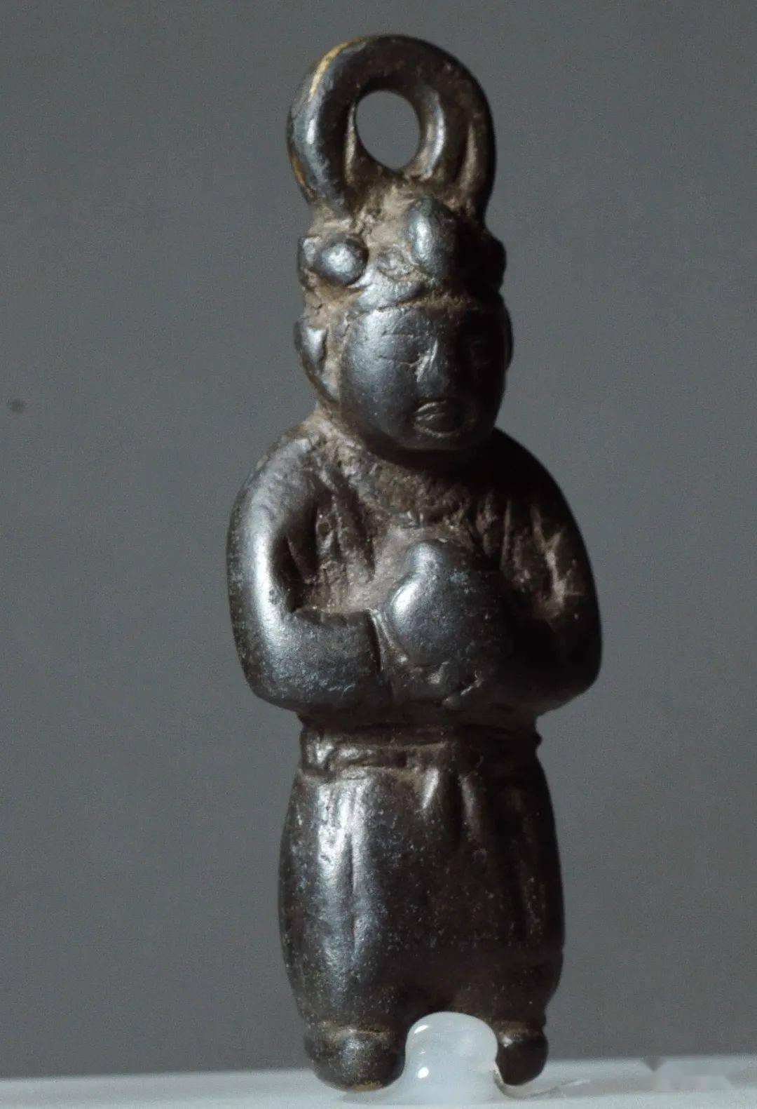 嬉戏娃娃惹人疼爱:宋辽铜人组团亮相韩天衡美术馆《回眸两宋》展