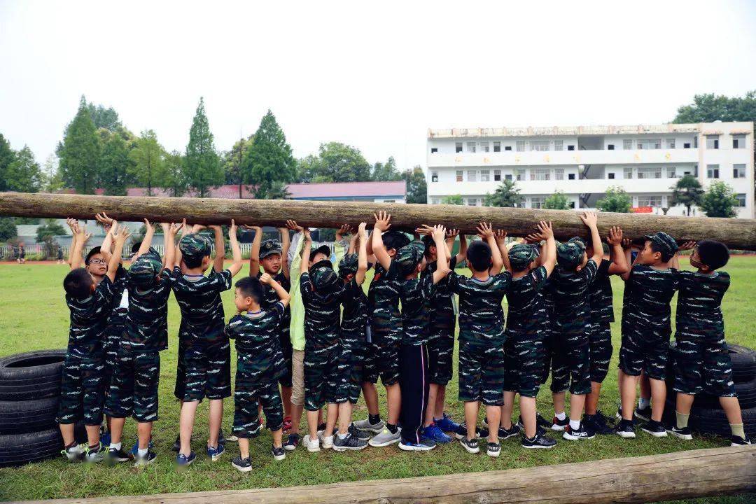 予慧军旅夏令营我是特种兵体验军旅生活军事拓展