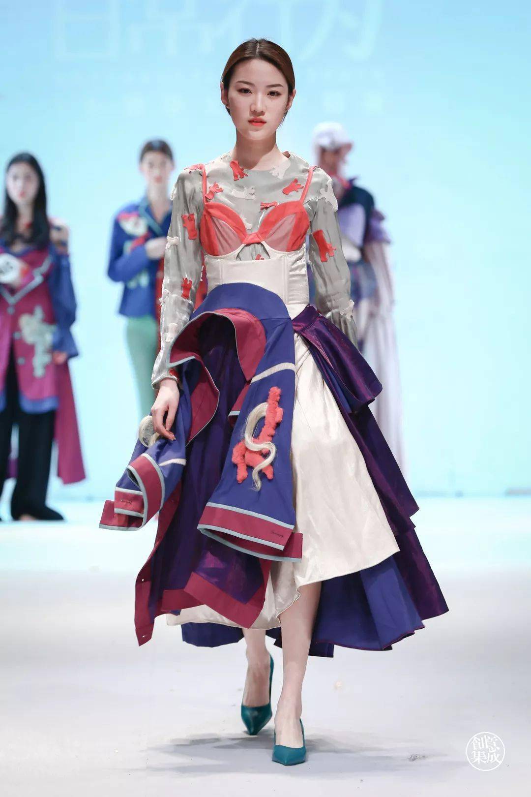 设计毕业展东华大学服装与艺术设计学院服装艺术设计专业毕业作品