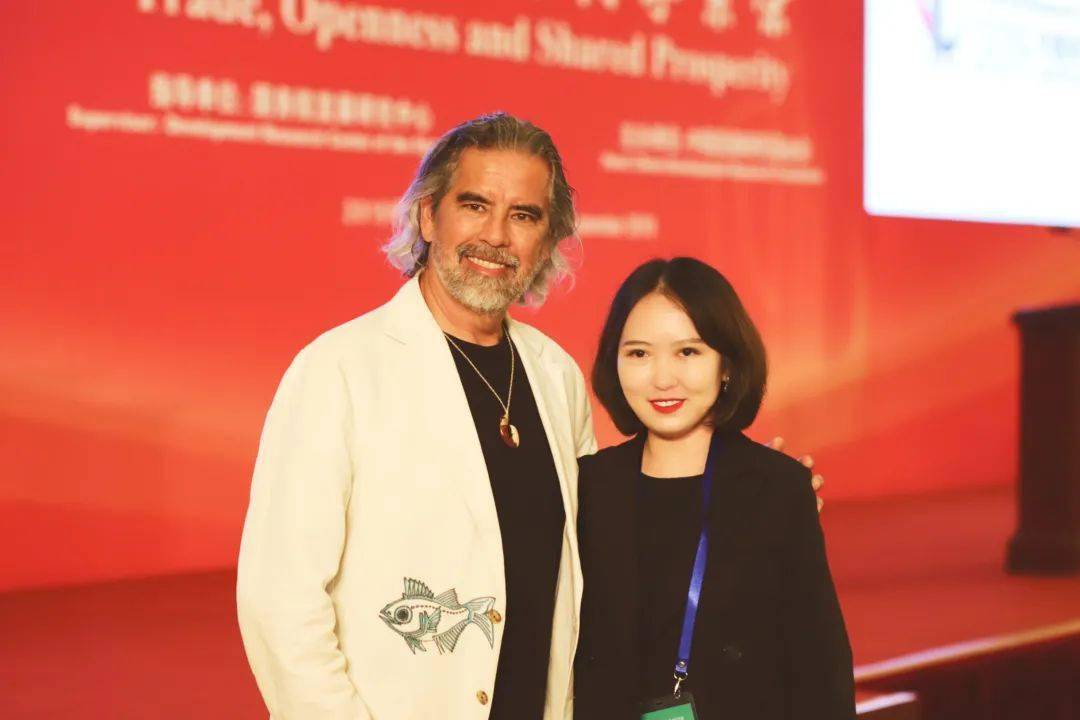 毕业季专访与自己和解专访翻译英语专业毕业生葛根塔娜