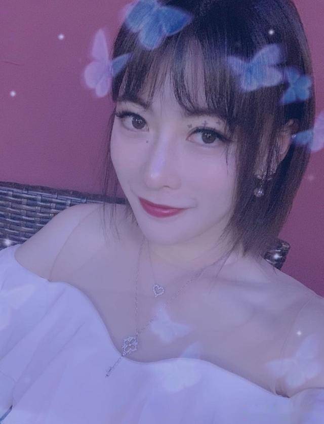 国门颜骏凌深夜发"床照"!前妻7小时后晒自拍_朱玥
