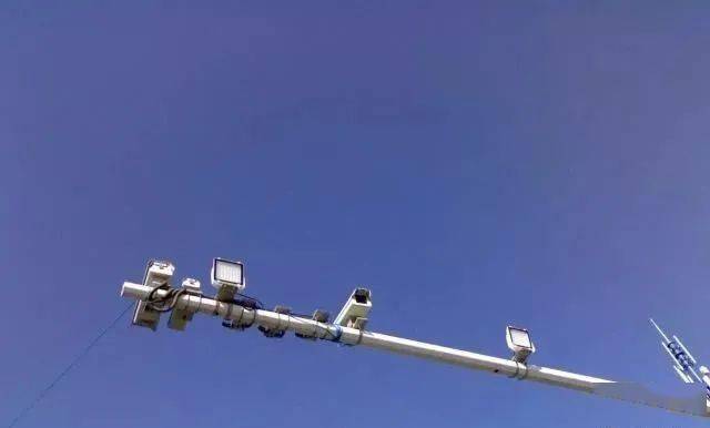 行车测速摄像头都安装在什么地方和你想的可不一样