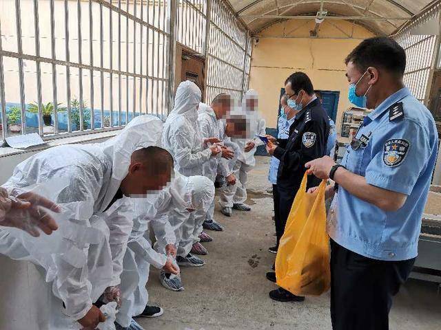 陇县公安局圆满完成李某某等10人涉恶团伙犯罪案庭审安保任务