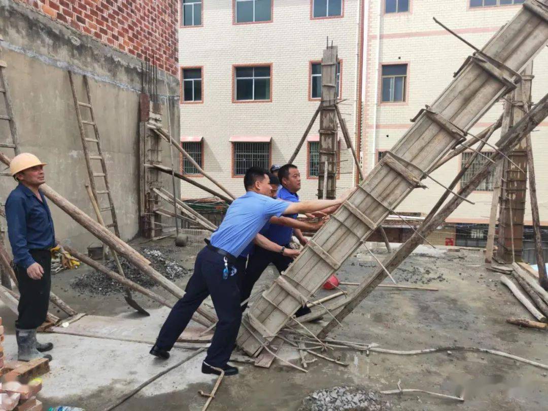 余干城管局本周拆除违章建筑1处拆除拆除违章搭建30余处