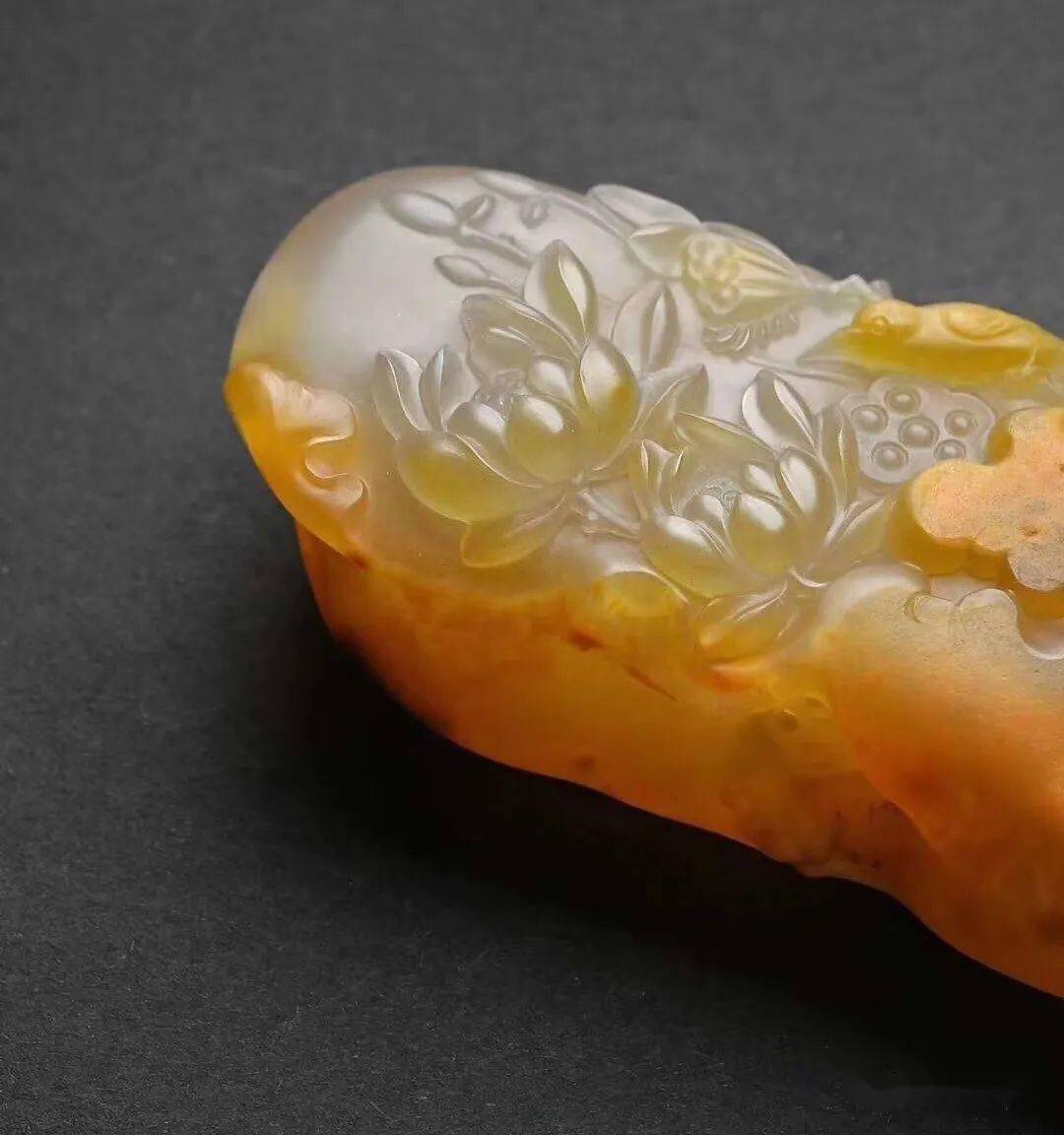 美鉴| 黄蜡石身披的美丽华服,是雕刻线条之美......_变化