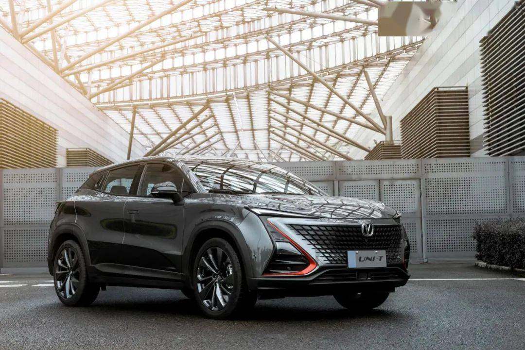 售价1139万起共推三款车型长安unit怎么选