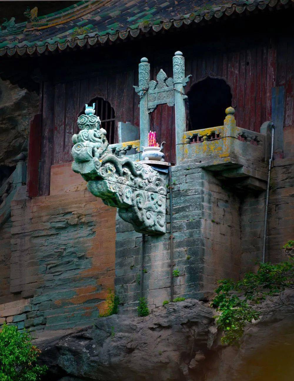 武当山领取地址~~~节日期间,在武当山景区银街广场和玉虚街路口,我们