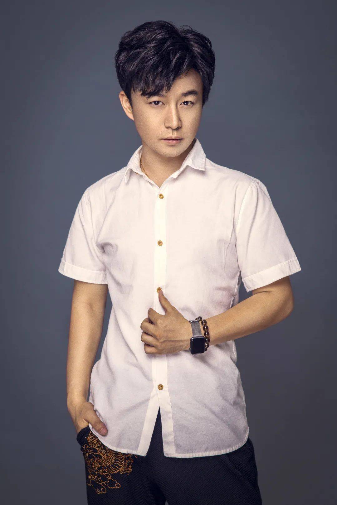 赵忠祥,蔡明,于文华,黄磊,侯勇,景甜,乔振宇,华晨宇,徐海乔,李伟健