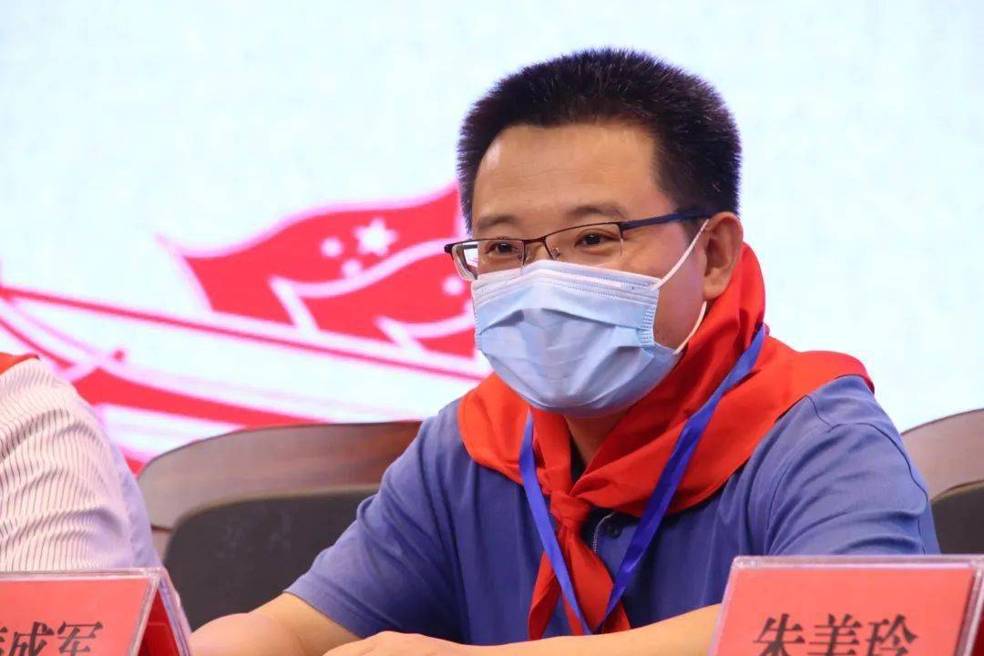 区教体局领导韩成军同志在致辞中对我校开展的一系列富有时代特色和