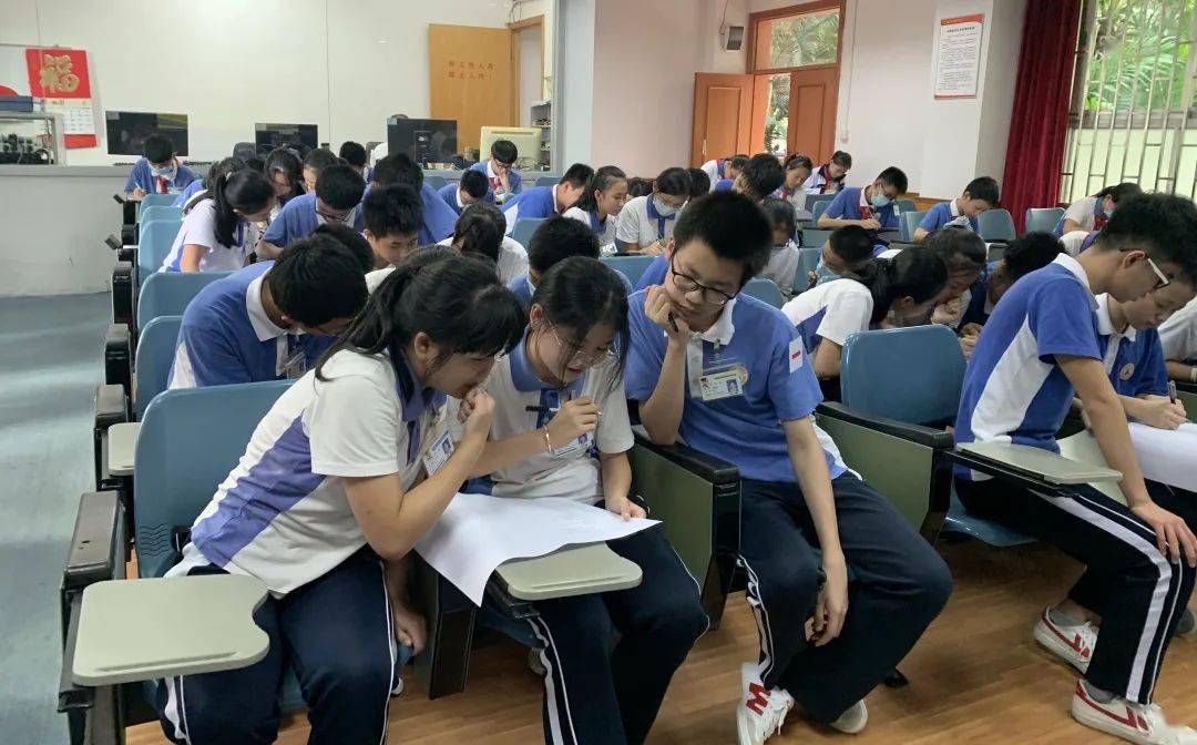 锦华实验学校初中部举行历史地理道德与法治学科竞赛