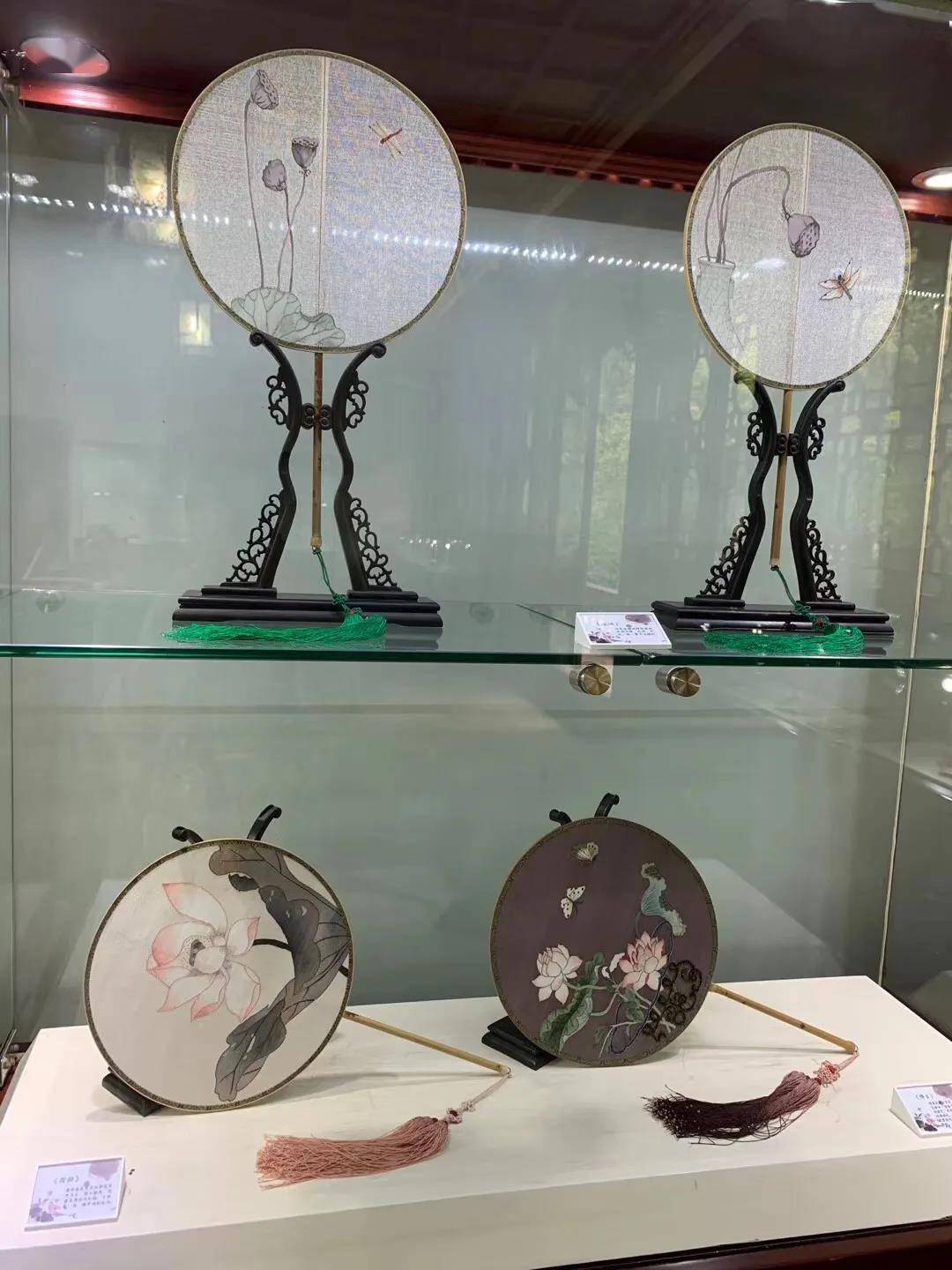 梅花厅缂丝精品团扇展