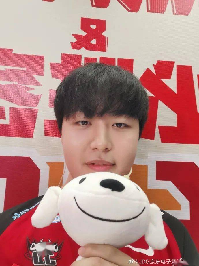 「团长分享」原相机金贡,无死角小花生,整点竞人自拍看看!