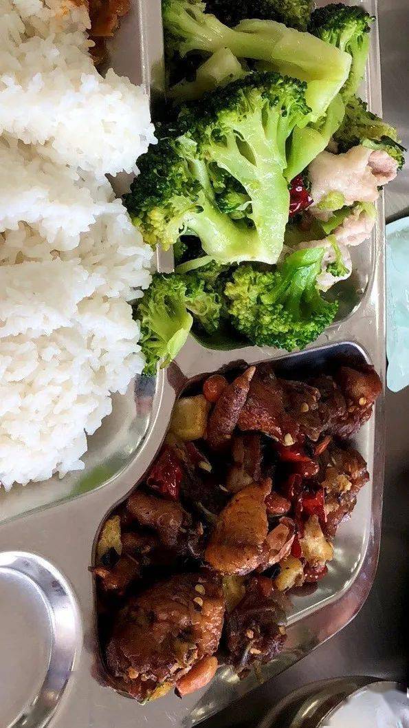 华附生活说实话华附的食堂我想吃一辈子