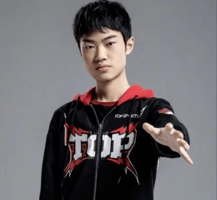 knight的微博被爆破?网友怒喷电竞巨婴真够单纯的!_事情