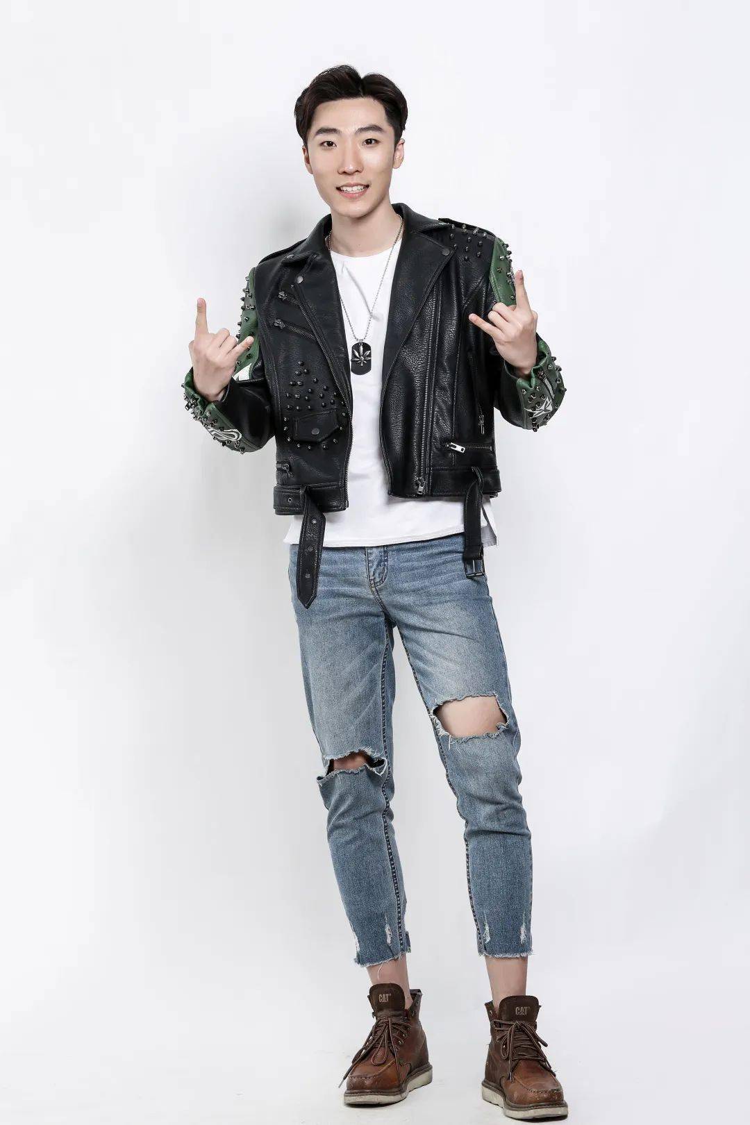 2020东华大学服装与艺术设计学院表演系影视表演专业二