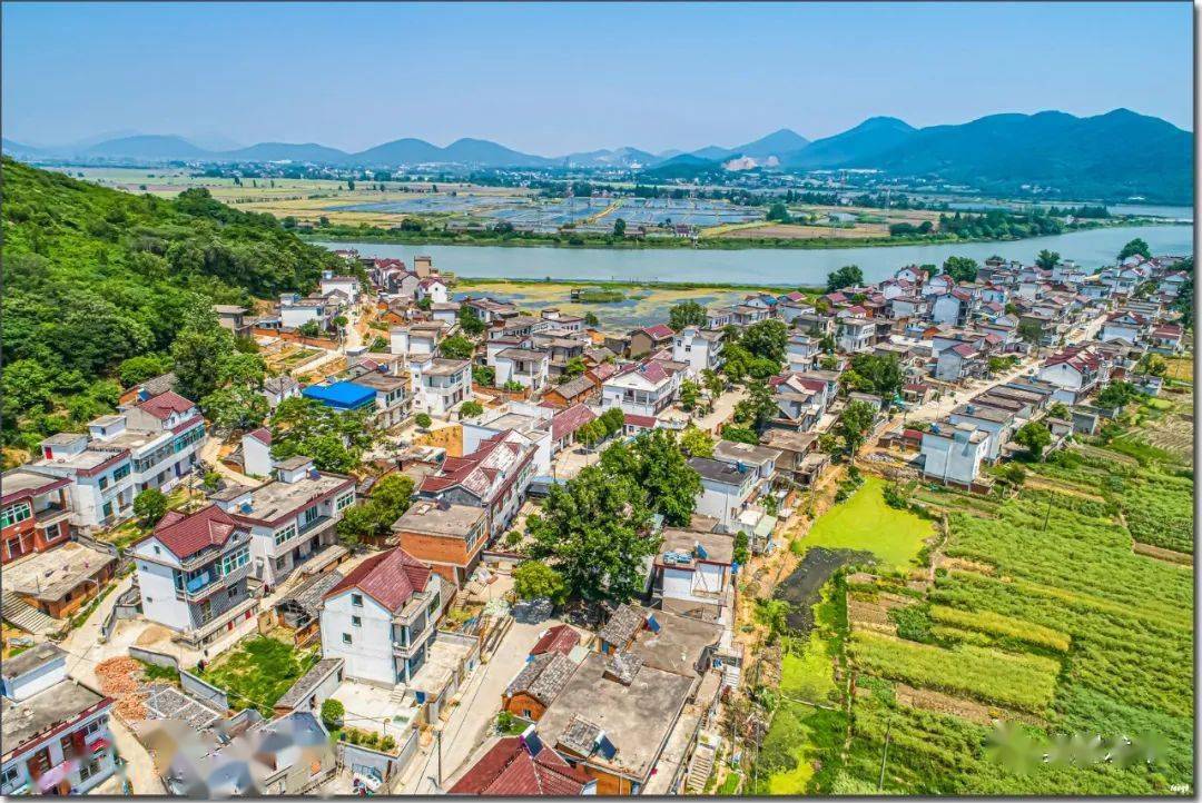 航拍换一个角度看美丽乡村银屏镇锥山村