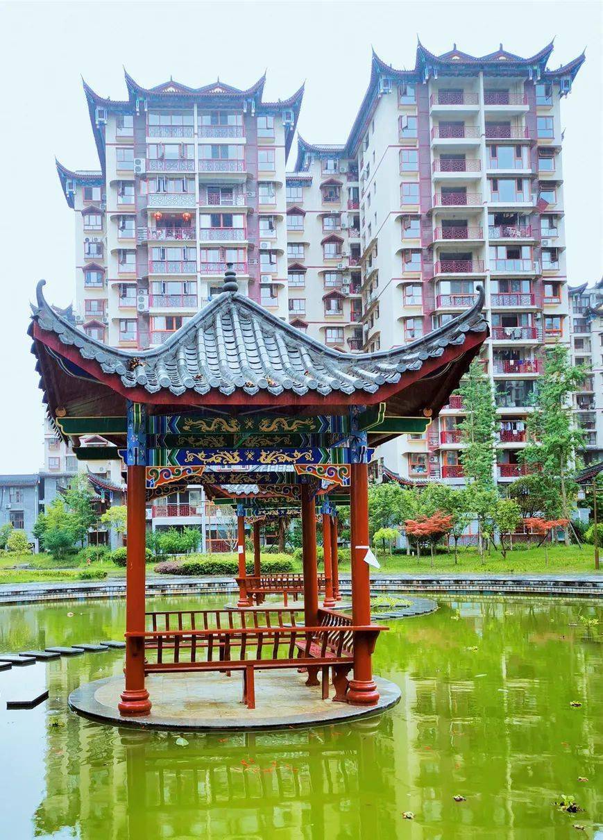 我想在施南古城陪你看人间烟火