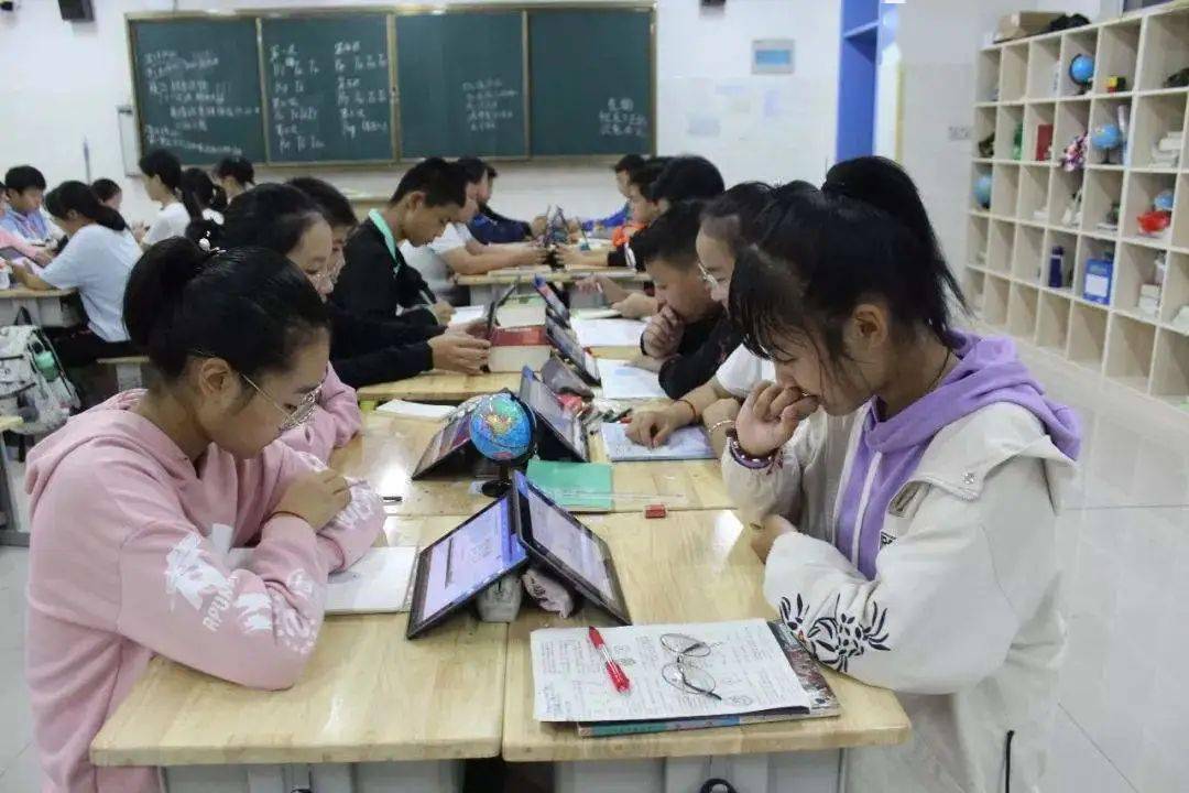 年内将争取英华国际分校,杨村一中分校落地,完成首创片区中小学主体