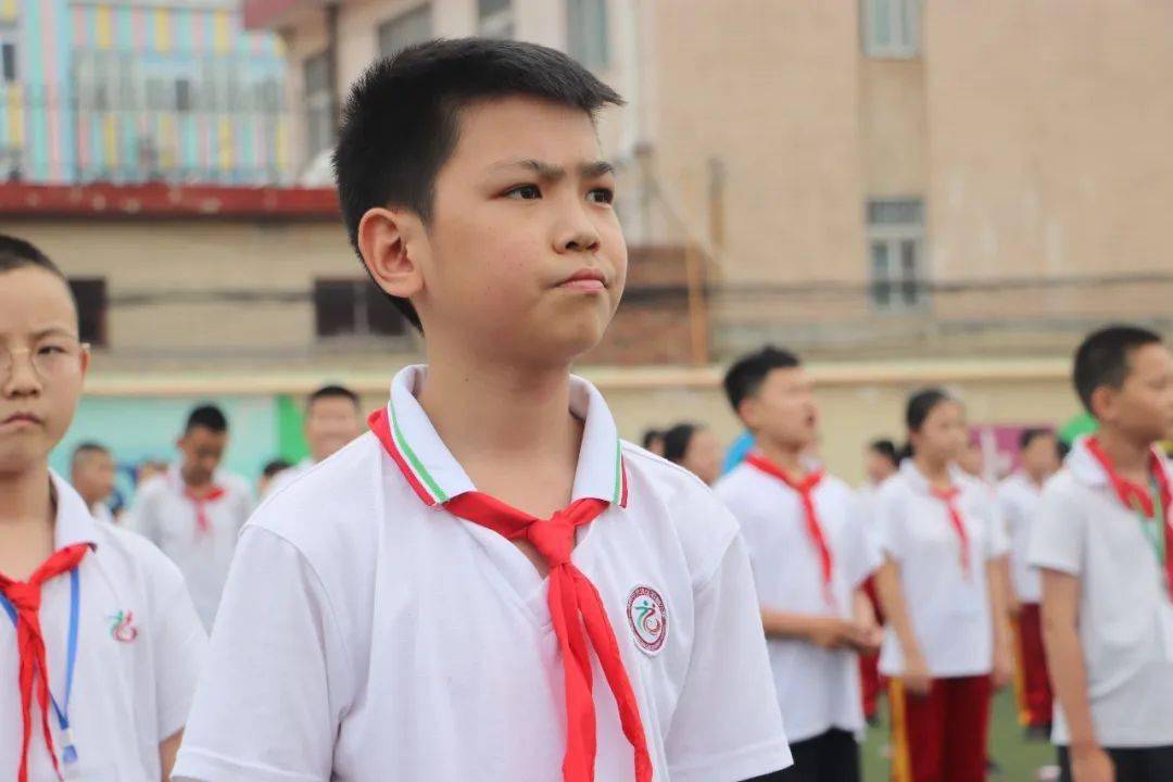 石麟毕业典礼奋斗前行我的同学长清区石麟小学2014级毕业典礼