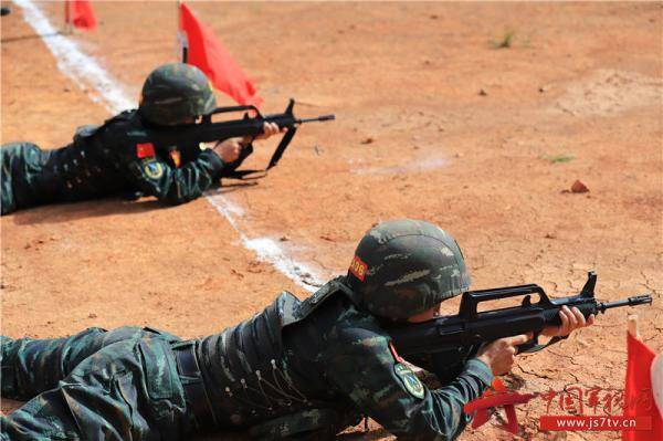 步枪实弹射击训练