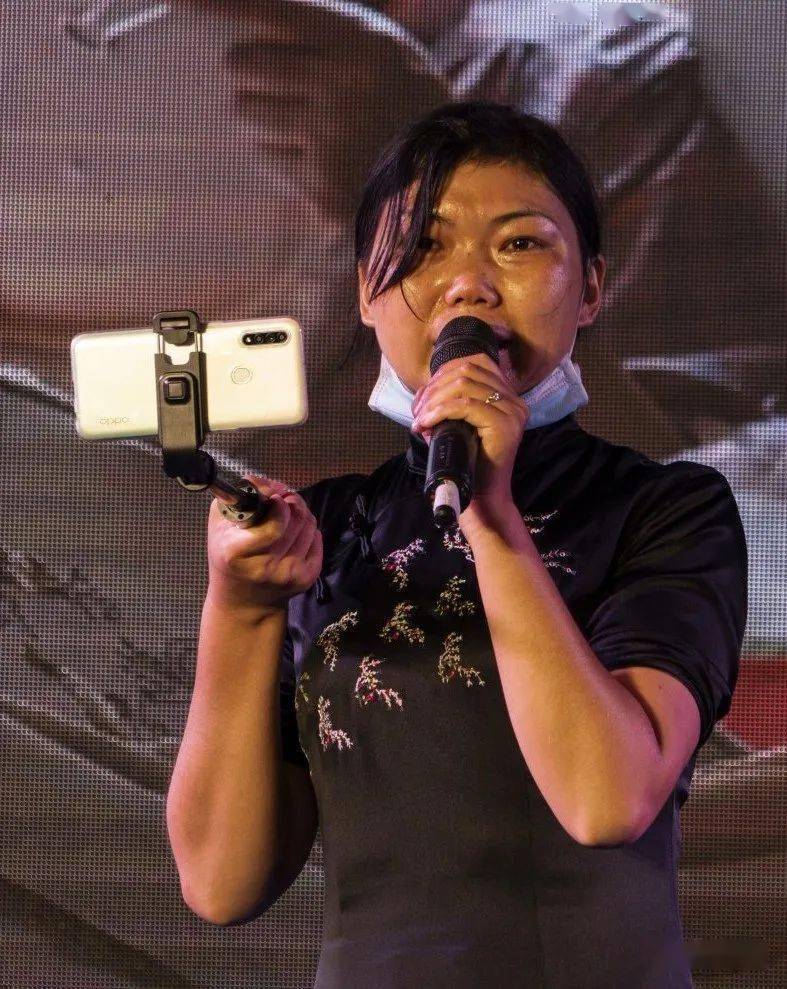 商业中心党委书记兼主任胡志强,大悟县委常委,县政府副县长刘蕊等领导