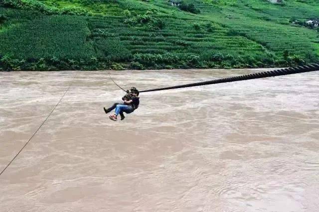 溜索吊桥托坪大桥三座桥见证怒江小山村发展变迁