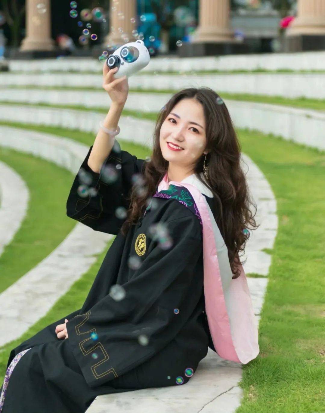 1. 直播预告!西南政法大学2020届学生毕业典礼暨授位仪式等你来!2.