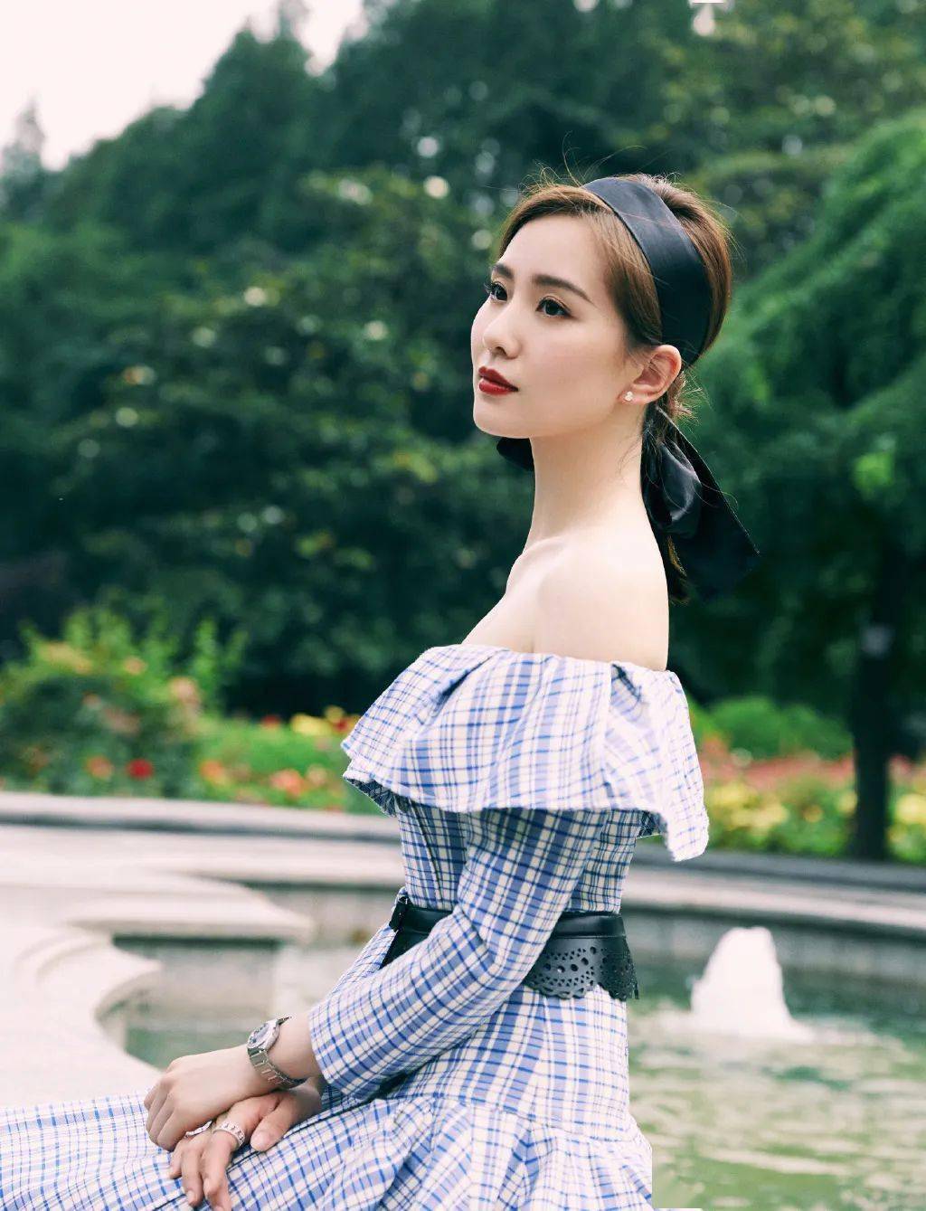 做梦都想拥有jennie同款直角肩,是真的显高又显瘦