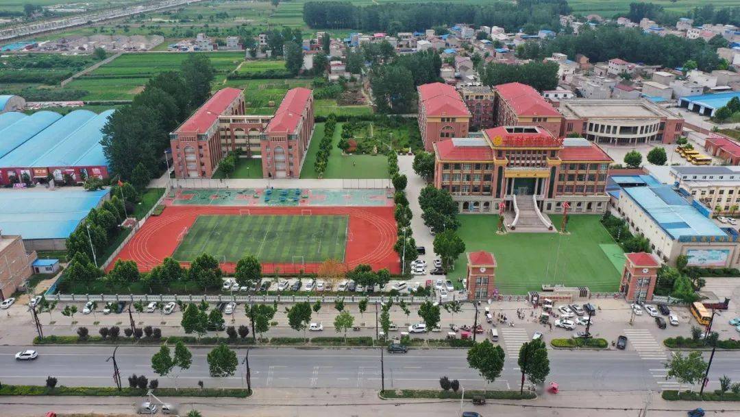 开封求实学校弘立校区退还疫情期间学杂费受点赞