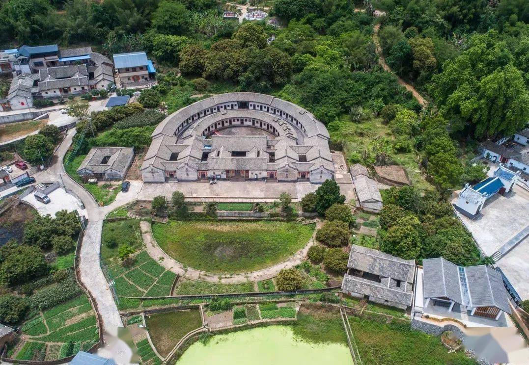 中国最典型古村落——南口侨乡村的那些围龙屋建筑