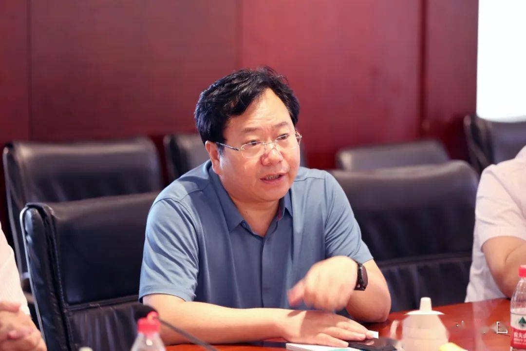 河南各大新闻媒体走进大方调研