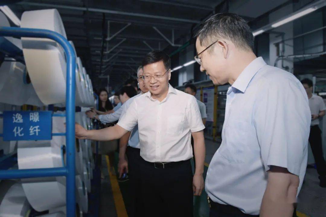 谭丕创带队到浙江省拜访恒逸集团