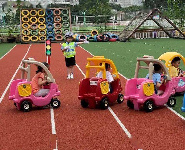 教育| 交通安全,与我相伴 ——润州区机关幼儿园开展交通安全主题教育