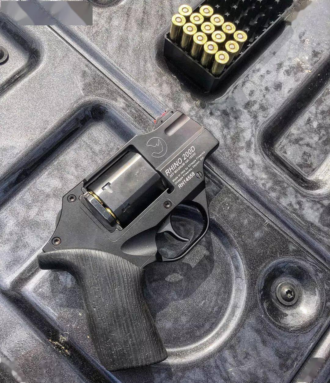 【个性小犀牛】意大利齐亚帕公司rhino转轮手枪
