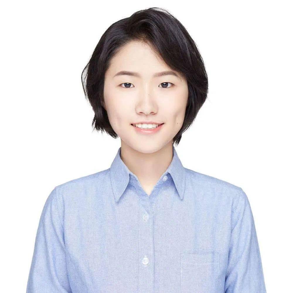 殷梓馨中国民用航空飞行学院兴趣广泛,有十多年舞蹈和钢琴学习经历