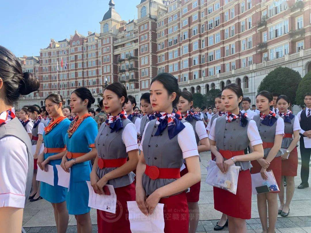 有限公司(以下简称"深圳蛇口邮轮")莅临西航举行海上乘务员专场招聘会