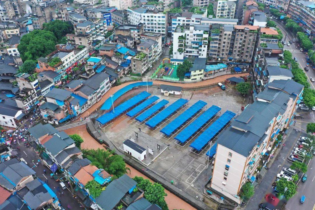 关注| 暴雨致江津区多个镇受灾,多条高速路入口受管制._李市