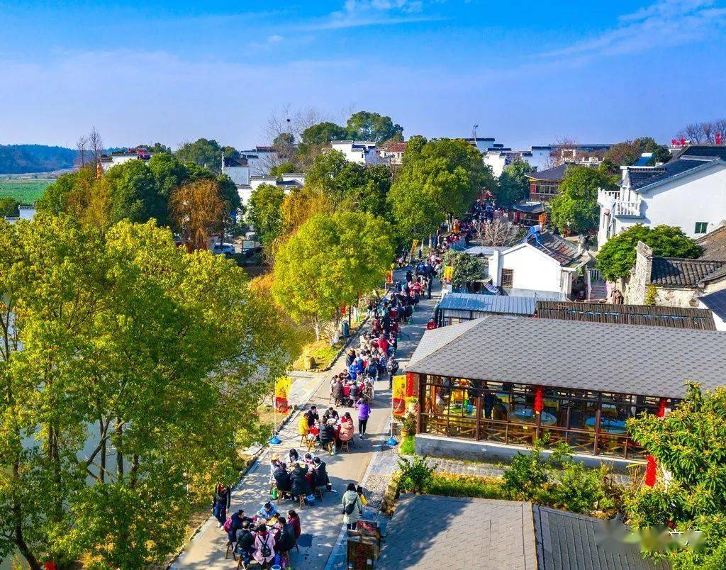 双范 摄:王丽萍 郭兴庄园 摄:杨孝林 老山 摄:滕宏飞 水慢城 摄:江春