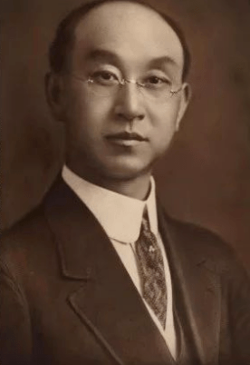 原来福尔摩斯的名字,是这么被胡建人带跑偏的…_林纾