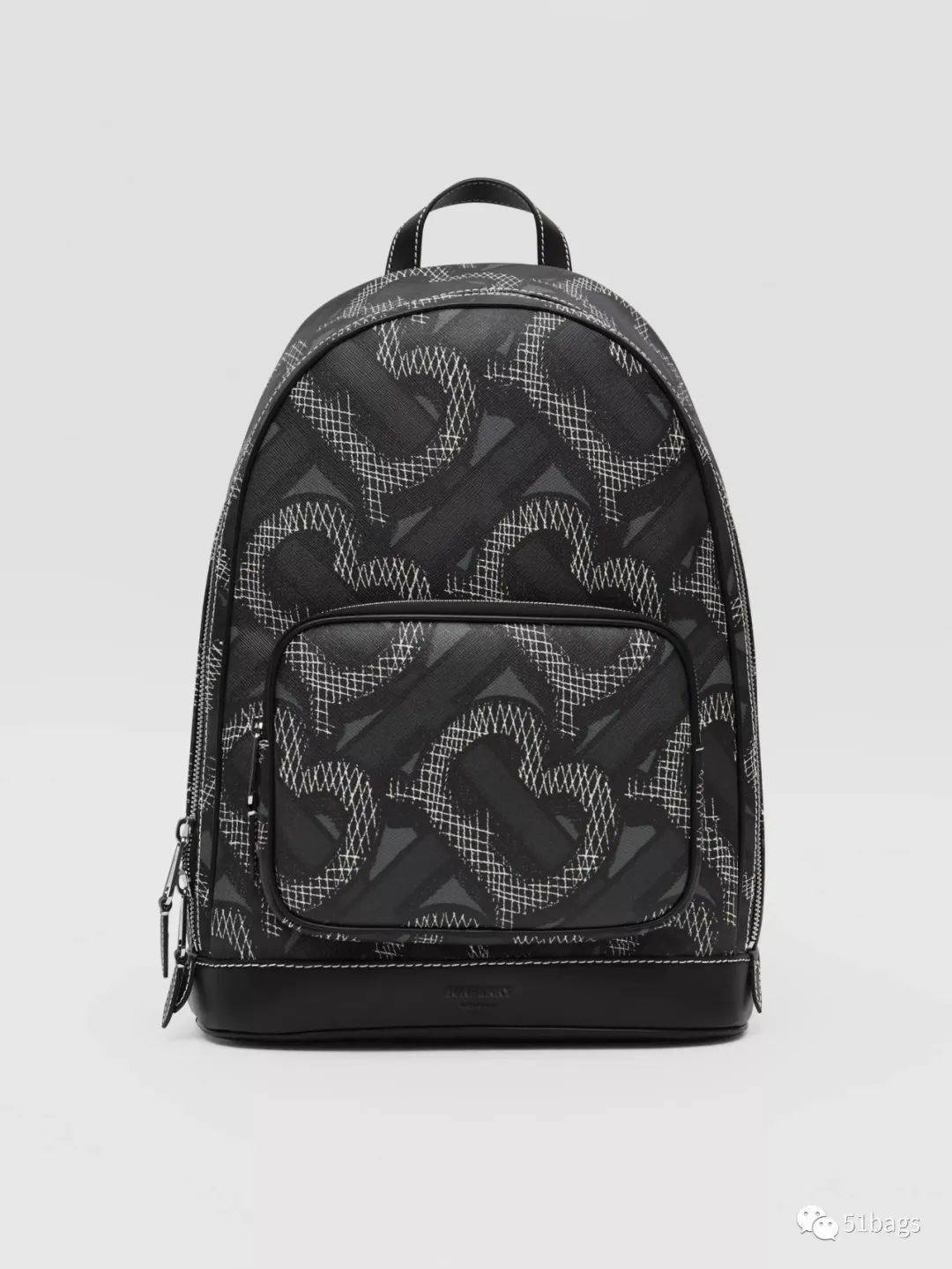 滑板公园与泳池| burberry 发布全新 tb 夏季专属系列