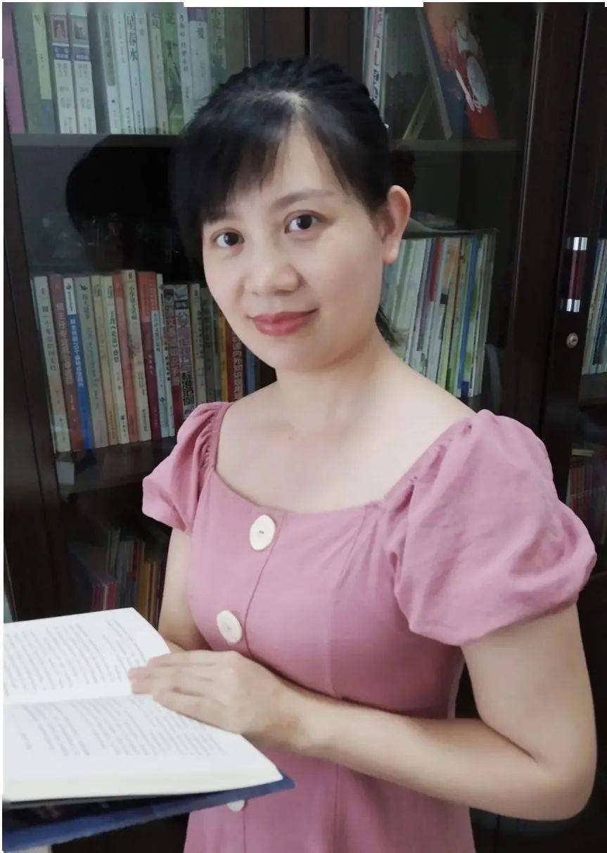 孙霞 三8班语文教师袁琦,一个有教育情怀的语文老师.