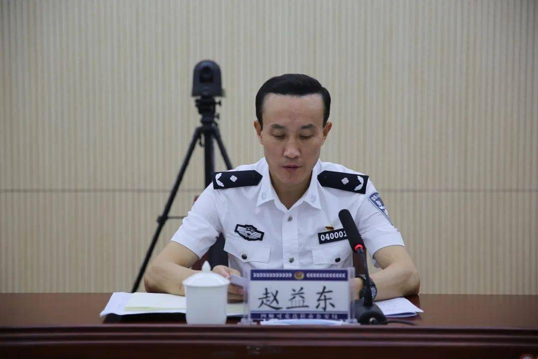 会上,公安局党委委员,副局长,纪委书记陈犁川宣读了《第四师可克达拉