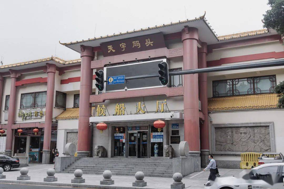 熟悉的 天字码头,长洲码头,深井码头……承载了老广们日复一日乘船