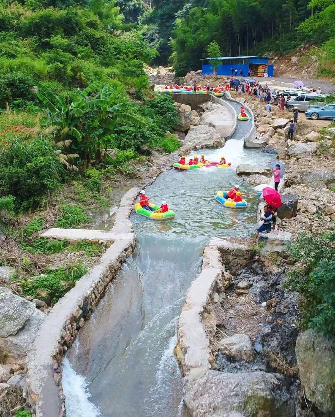 开漂啦……(航拍视频)龙山漂流龙山大峡谷位于新邵县潭溪