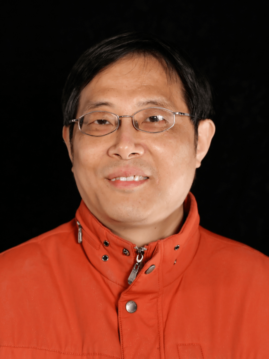 新闻学首批国家级一流本科专业建设点新闻学专业负责人 沈爱国寄语