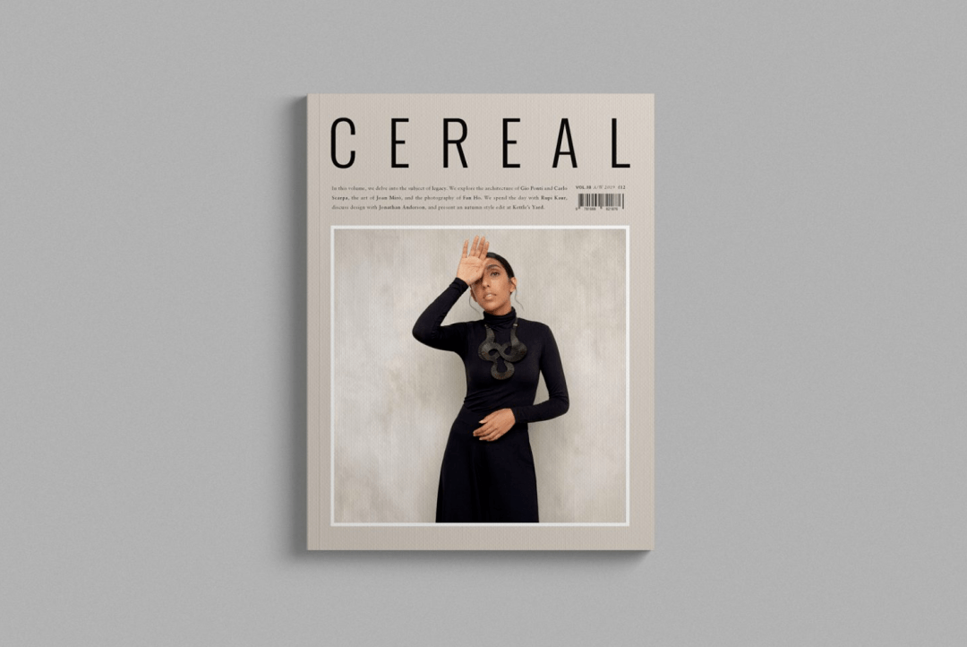 我们的办公室里有目前出版过的每期「谷物」.