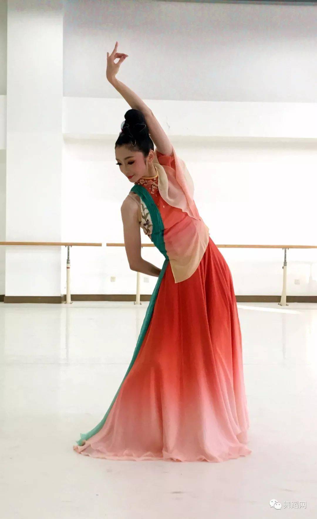 石雪函喜上梅梢世上真有如此惊艳的人这是什么神仙