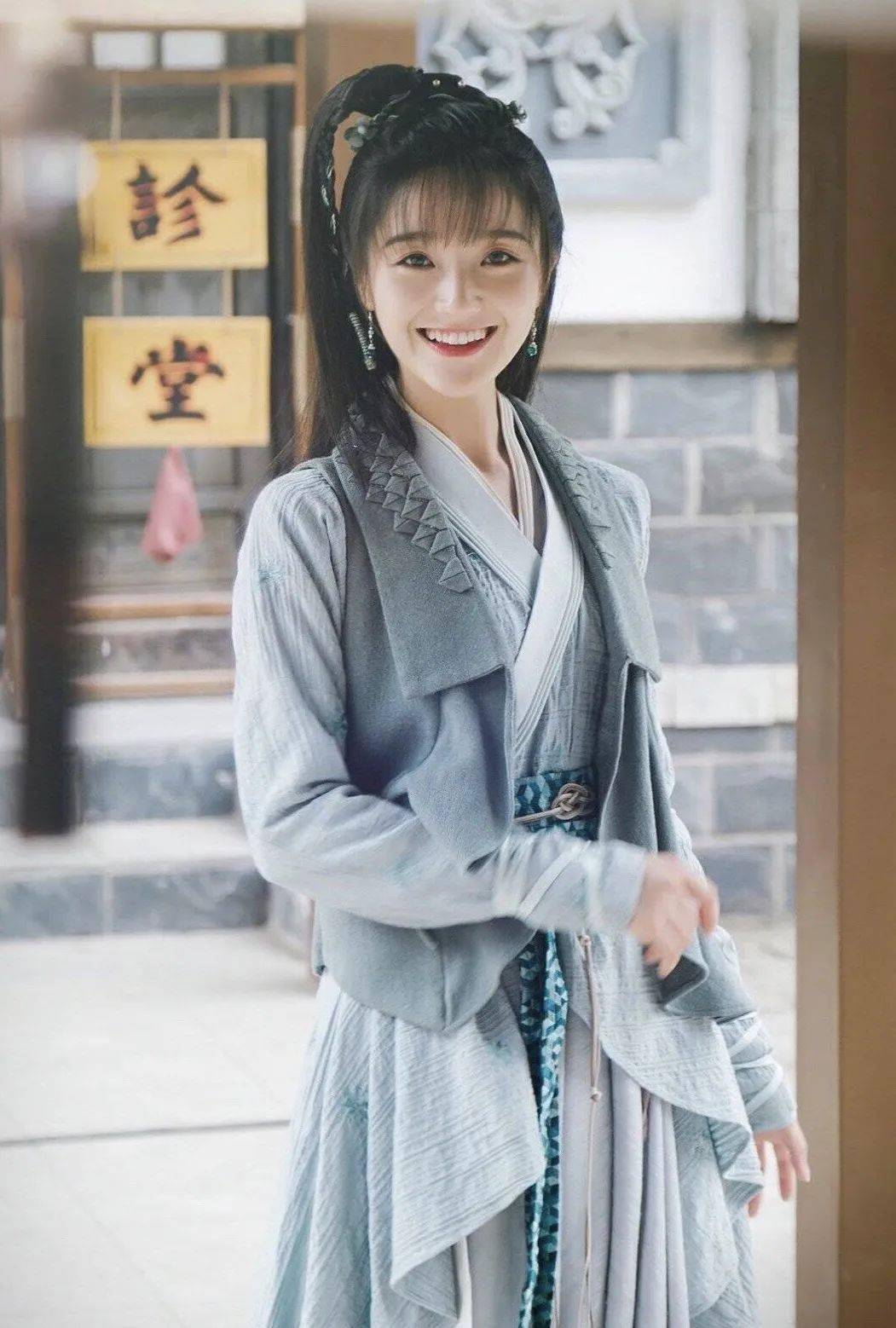 看完《小娘惹》里的这些细节,也没什么意难平了_肖燕