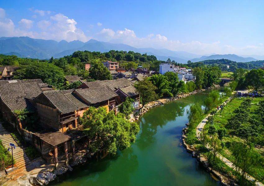 灌阳县江口村.图片来源:人民网